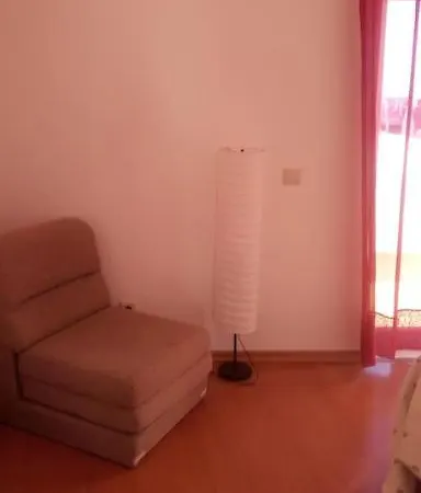 Floripes House شقة *